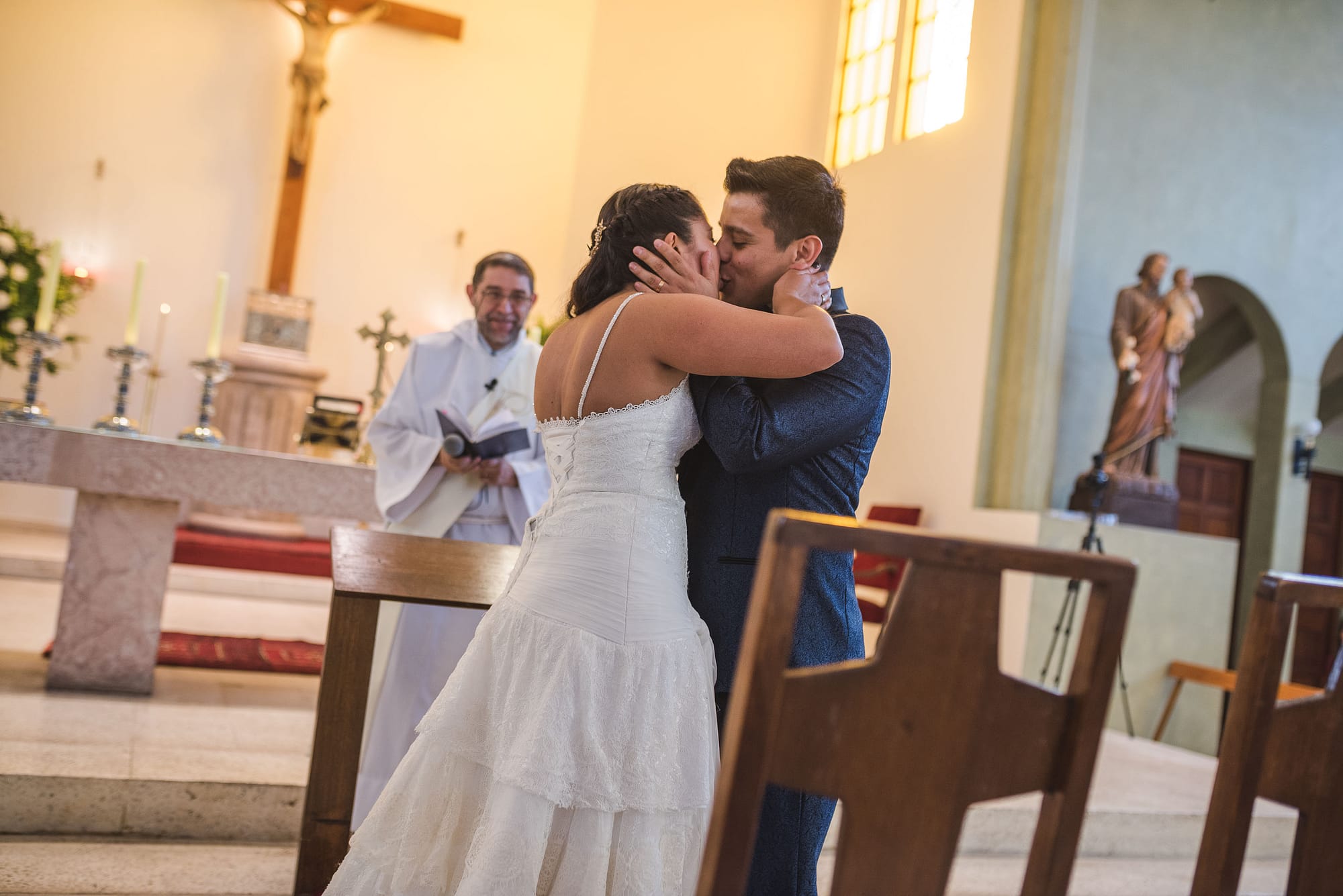 Matrimonio-centro de eventos-oliveto-santiago-fotógrafo de matrimonios-Iglesia de la Inmaculada Concepción-talagante